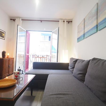 Balcony View Apartment By Hello Homes シッチェス エクステリア 写真